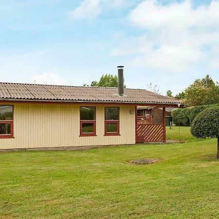Two-bedroom Holiday In 1 Prázdninový dům *